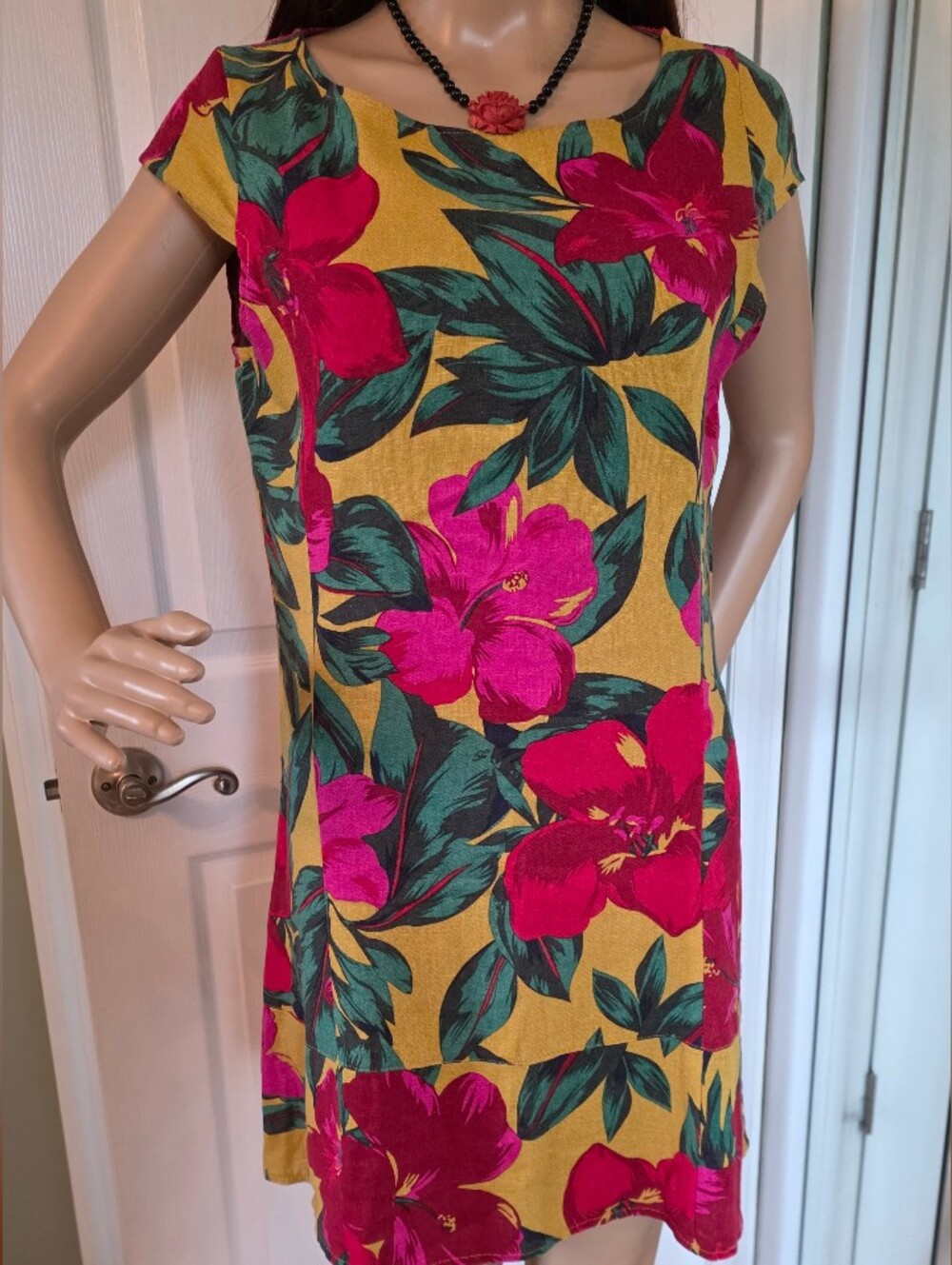 For Cynthia Hawaiin Sleeveless Shift Dress Bold Fuchsia Floral Print Petite Med